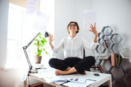 Desk Yoga: Quick Stretches for a Refreshed Workday