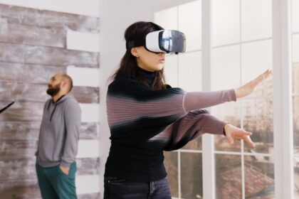 Immersive Experiences: Unveiling Virtual Technology & the Metaverse
