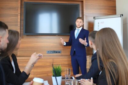 The Power of Public Speaking for Business: Strategies for Captivating Your Audience