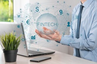 FinTech: Using Technology to Manage Finances, Budgeting, and Investing