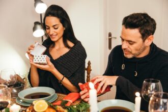 How to Host the Perfect Dinner Party on a Budget